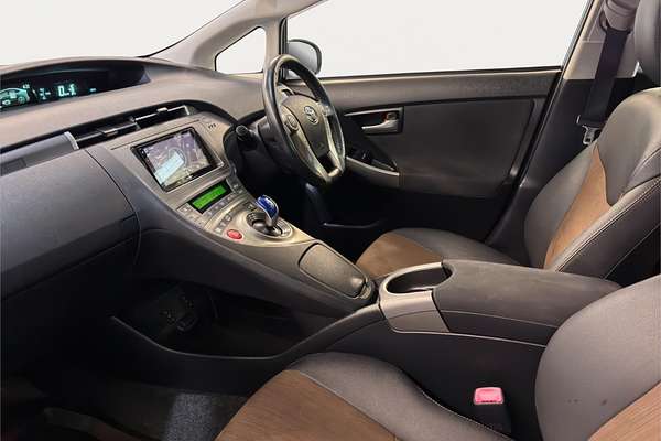 2013 Toyota Prius Plug in Hybrid ZVW35