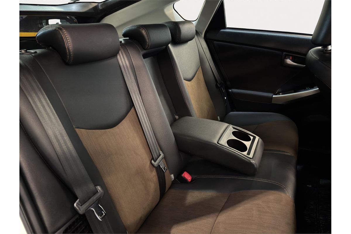 2013 Toyota Prius Plug in Hybrid ZVW35