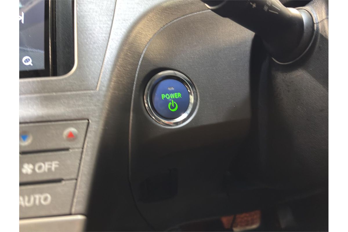 2013 Toyota Prius Plug in Hybrid ZVW35