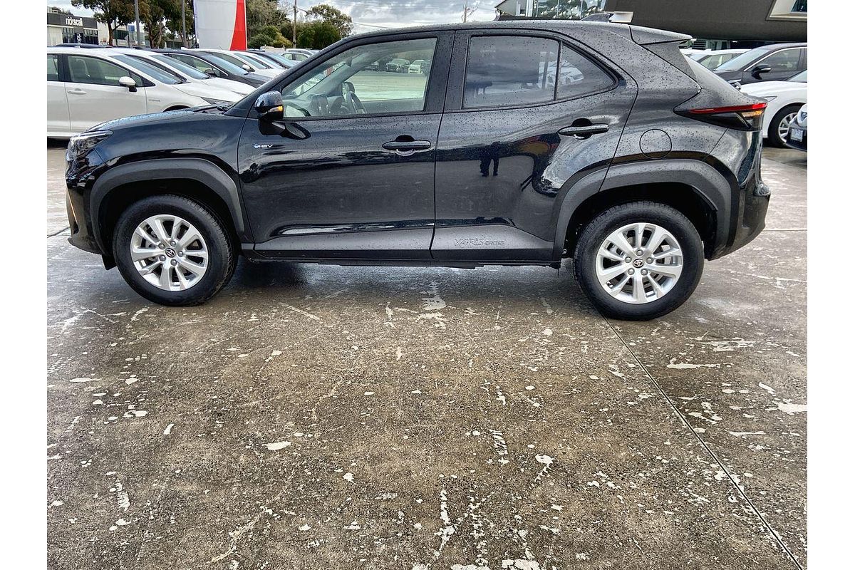 2024 Toyota Yaris Cross GXL MXPJ10R