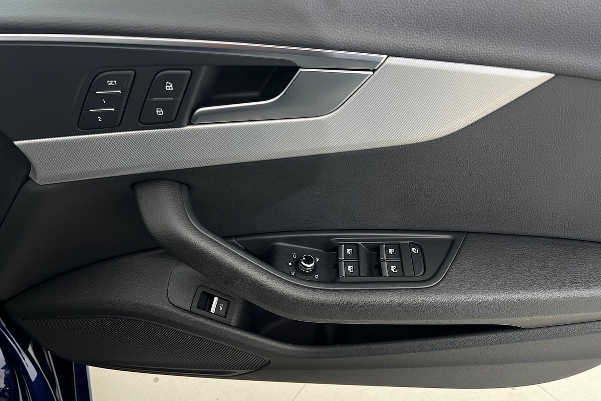2019 Audi A4 45 TFSI S line B9
