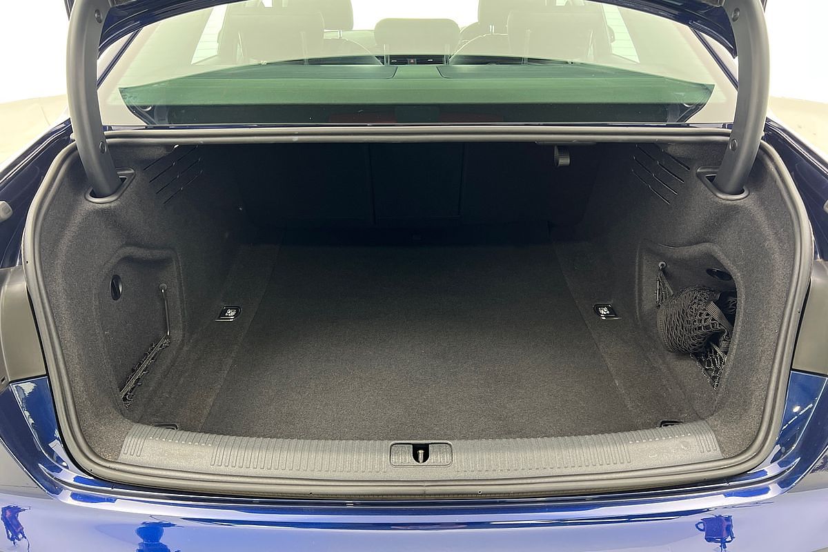 2019 Audi A4 45 TFSI S line B9