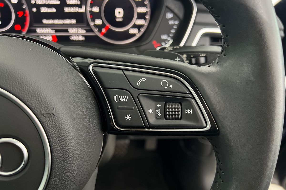 2019 Audi A4 45 TFSI S line B9