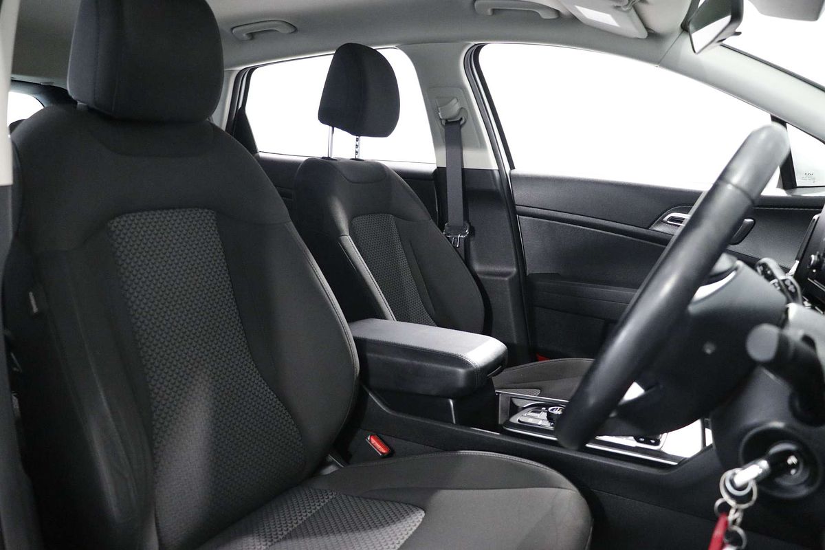 2021 Kia Sportage S NQ5