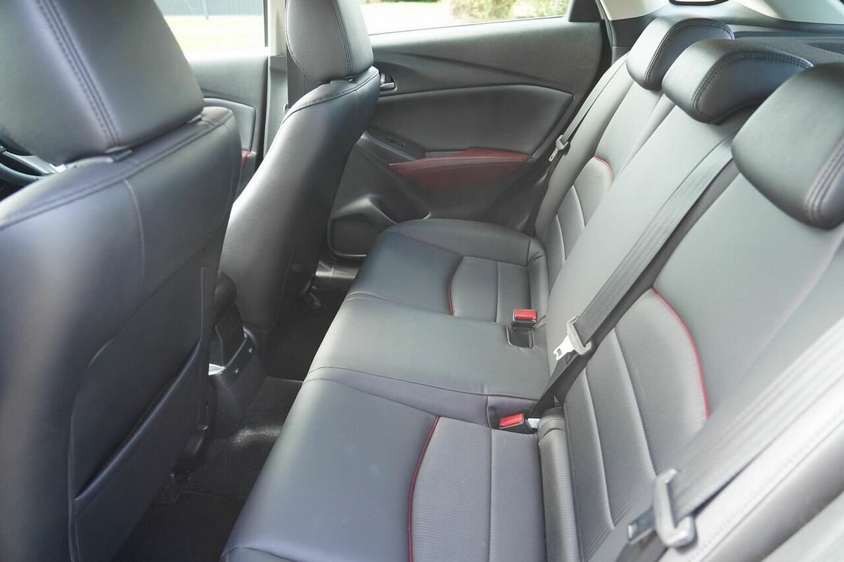 2015 Mazda CX-3 S Touring (FWD) DK
