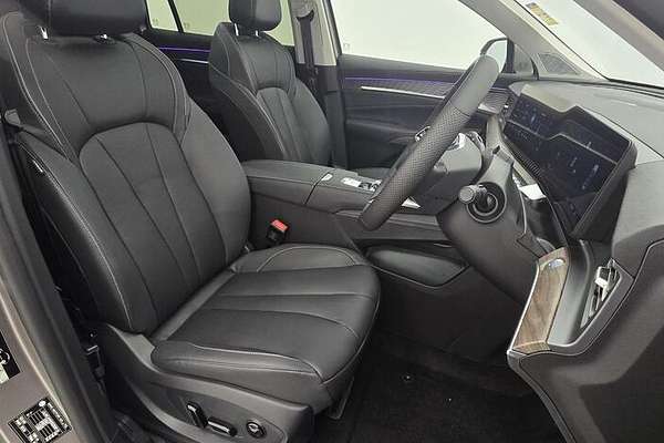 2025 MG QS Essence IS31