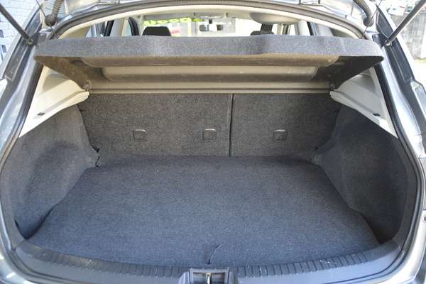 2013 Nissan Dualis ST J10 Series 3