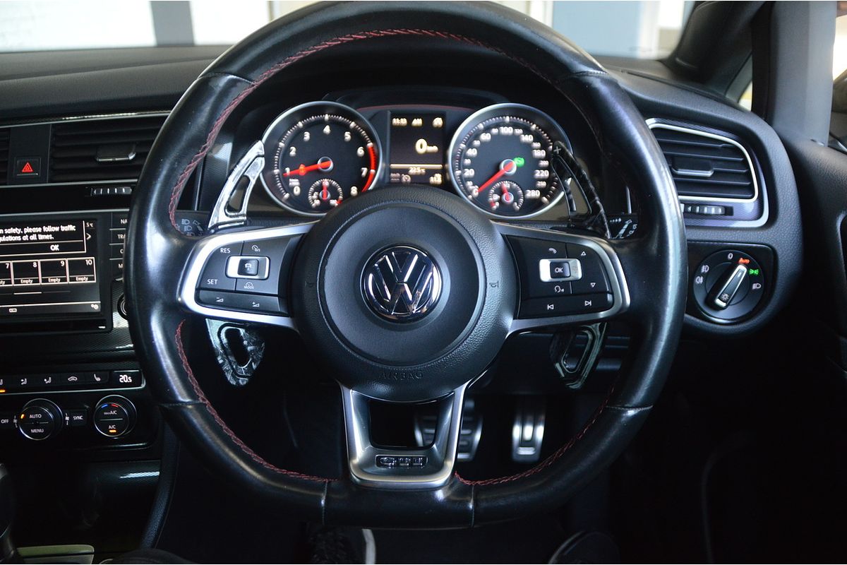 2016 Volkswagen Golf GTI 7