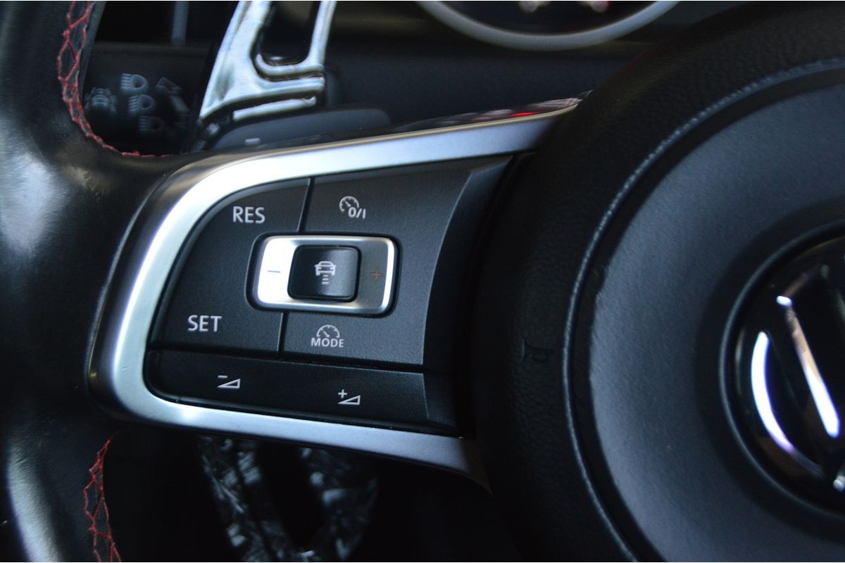 2016 Volkswagen Golf GTI 7