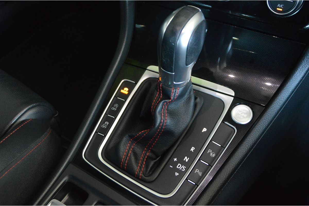 2016 Volkswagen Golf GTI 7