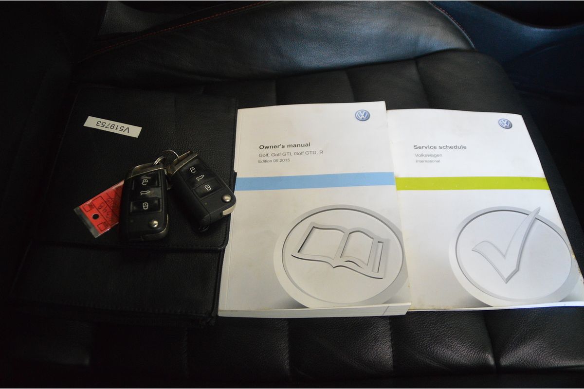 2016 Volkswagen Golf GTI 7