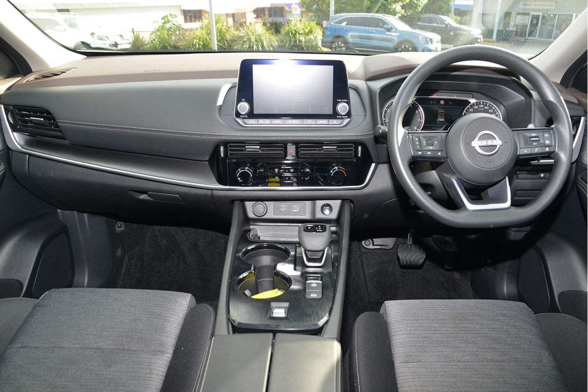 2024 Nissan X-TRAIL ST T33