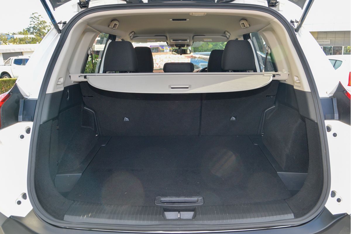 2024 Nissan X-TRAIL ST T33