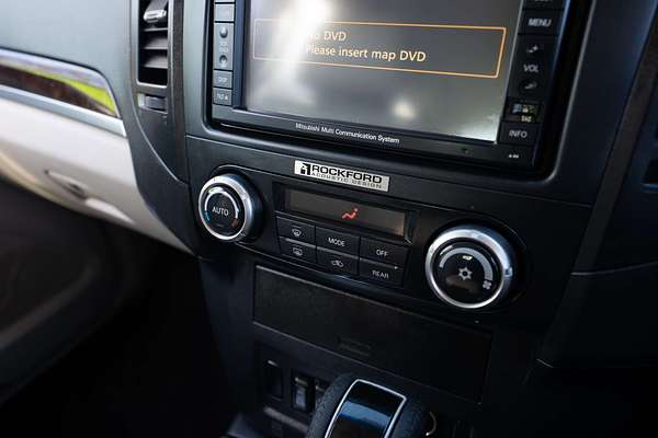 2012 Mitsubishi Pajero Exceed NW