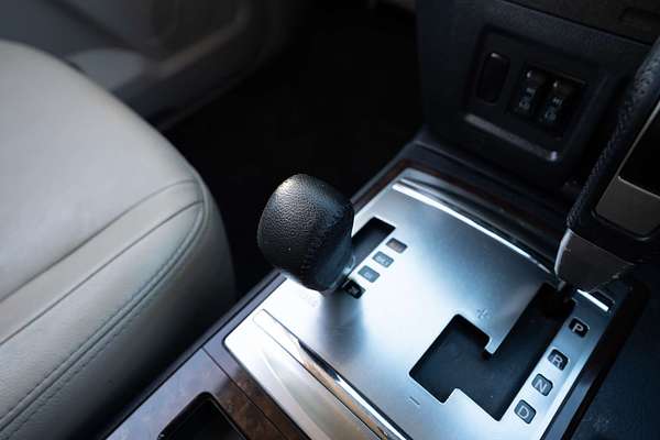 2012 Mitsubishi Pajero Exceed NW