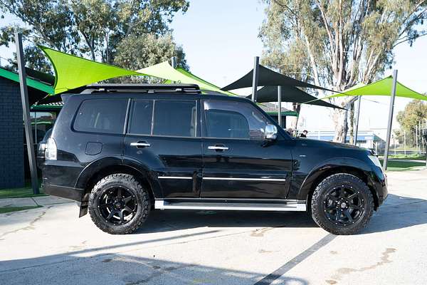 2012 Mitsubishi Pajero Exceed NW