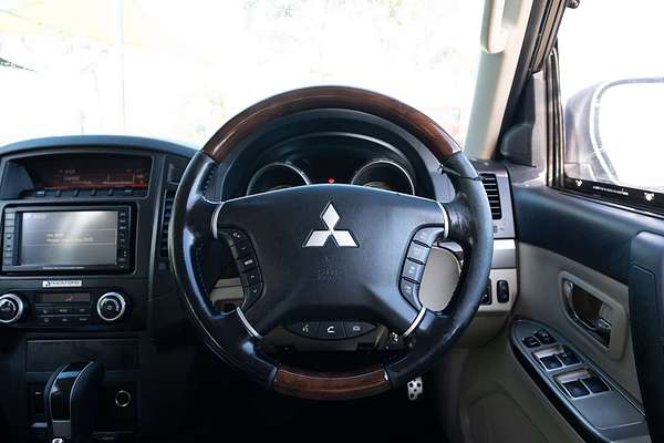 2012 Mitsubishi Pajero Exceed NW