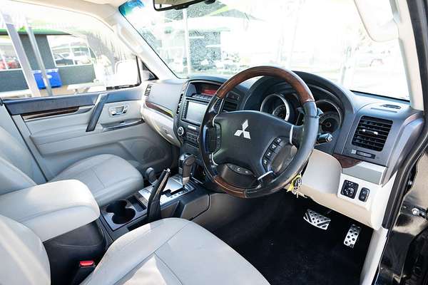 2012 Mitsubishi Pajero Exceed NW