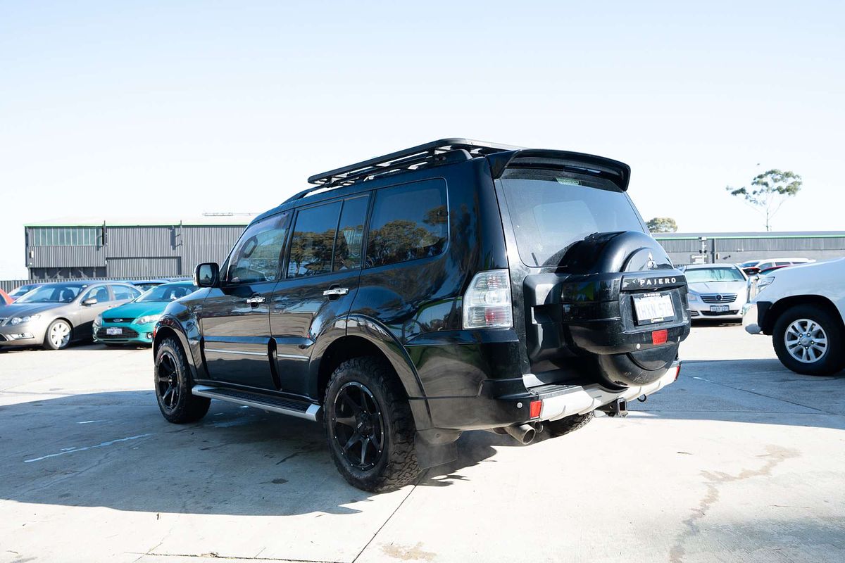 2012 Mitsubishi Pajero Exceed NW