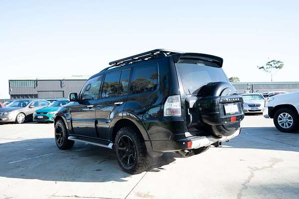 2012 Mitsubishi Pajero Exceed NW