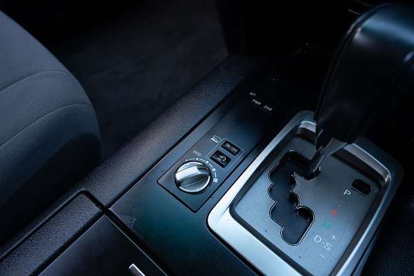2014 Toyota Landcruiser GXL VDJ200R