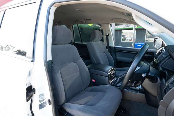 2014 Toyota Landcruiser GXL VDJ200R