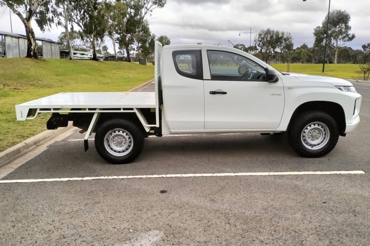2020 Mitsubishi Triton GLX+ MR 4X4