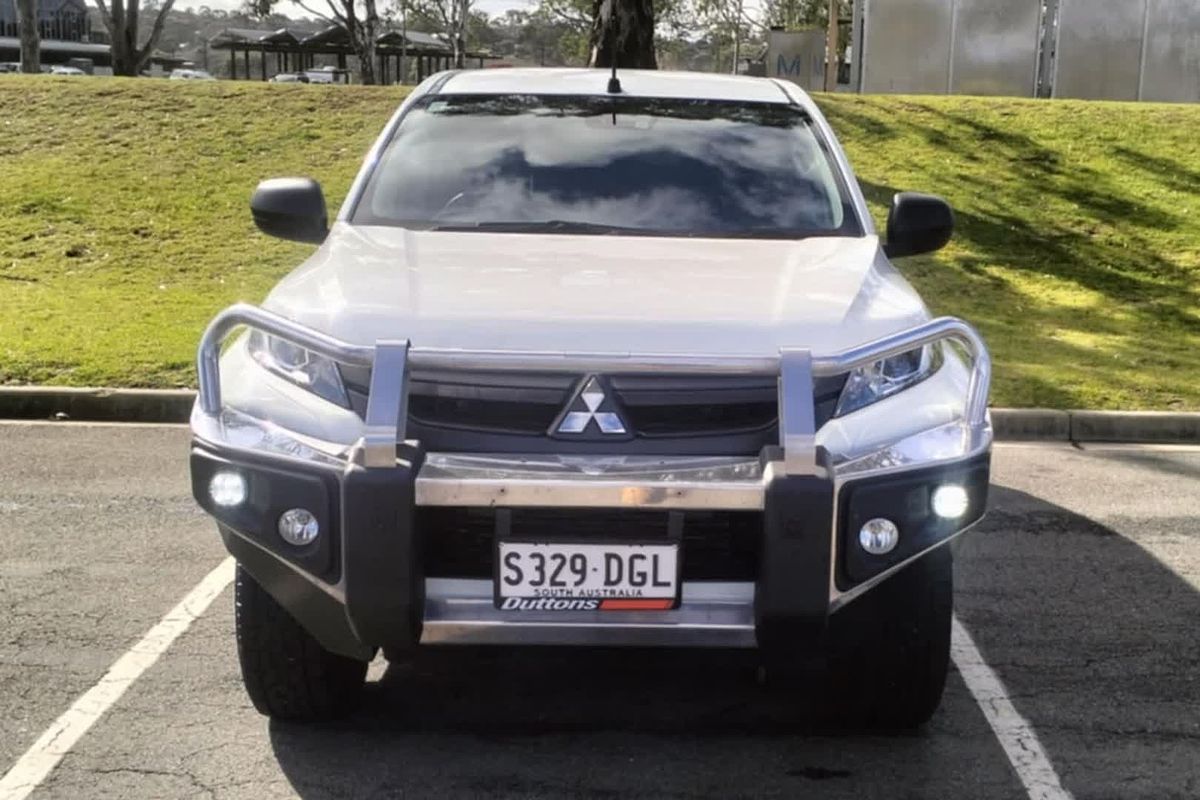 2021 Mitsubishi Triton GLX MR 4X4