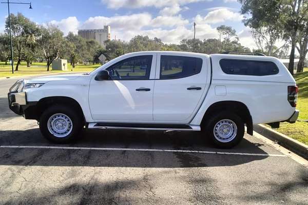 2021 Mitsubishi Triton GLX MR 4X4