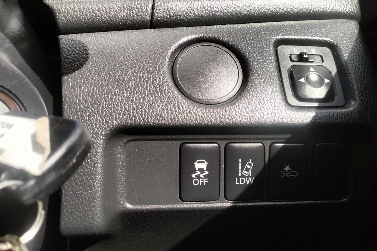 2021 Mitsubishi Triton GLX MR 4X4