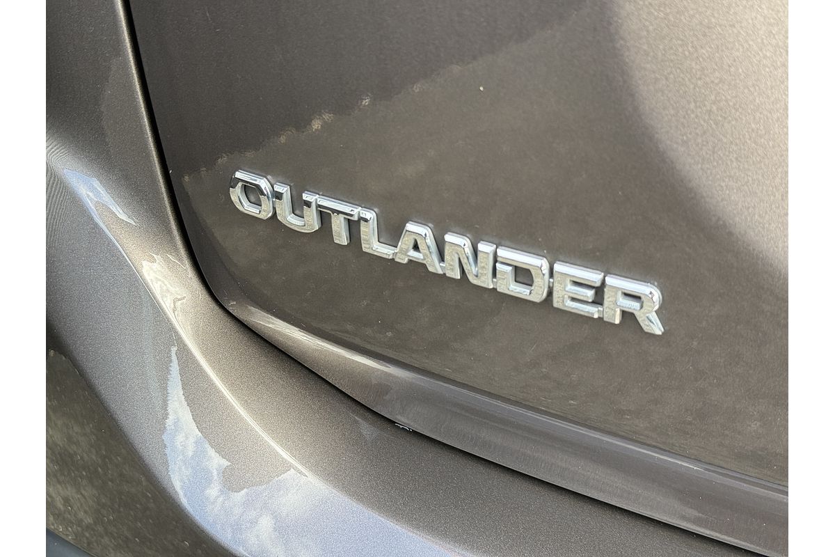 2019 Mitsubishi Outlander ES ZL