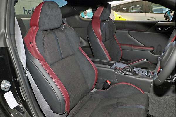 2025 Subaru BRZ tS ZD8