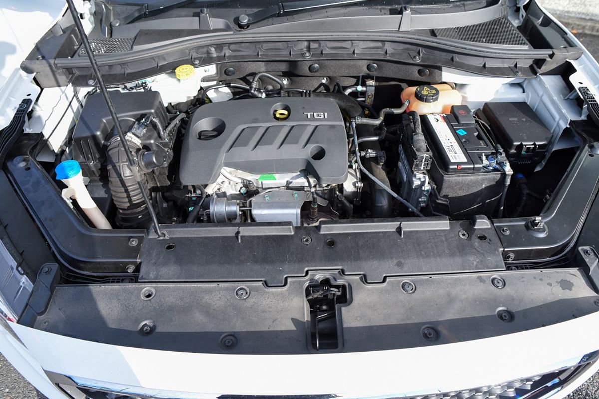 2018 MG ZS Essence AZS1