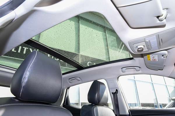 2018 MG ZS Essence AZS1