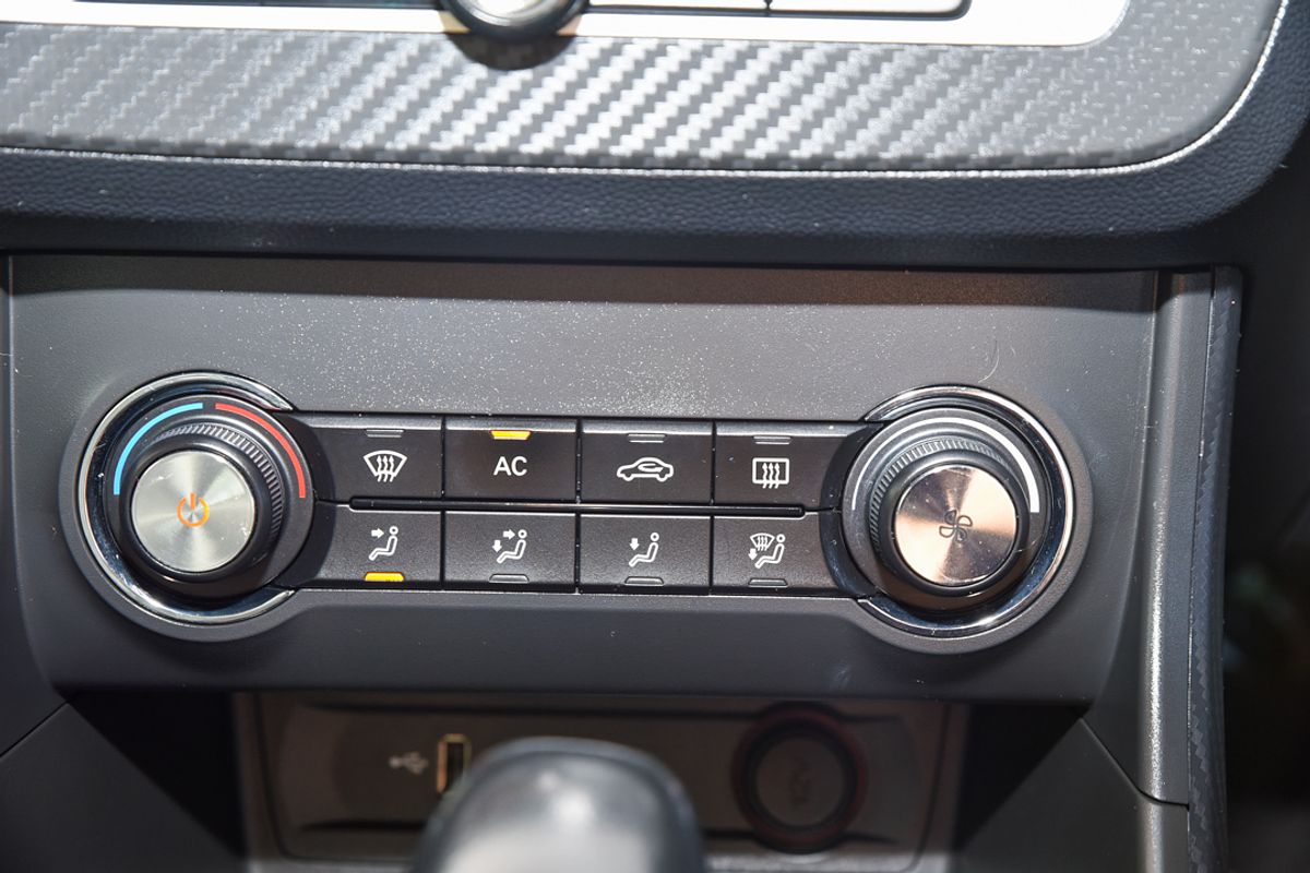2018 MG ZS Essence AZS1