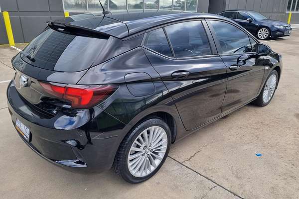 2016 Holden Astra R BK