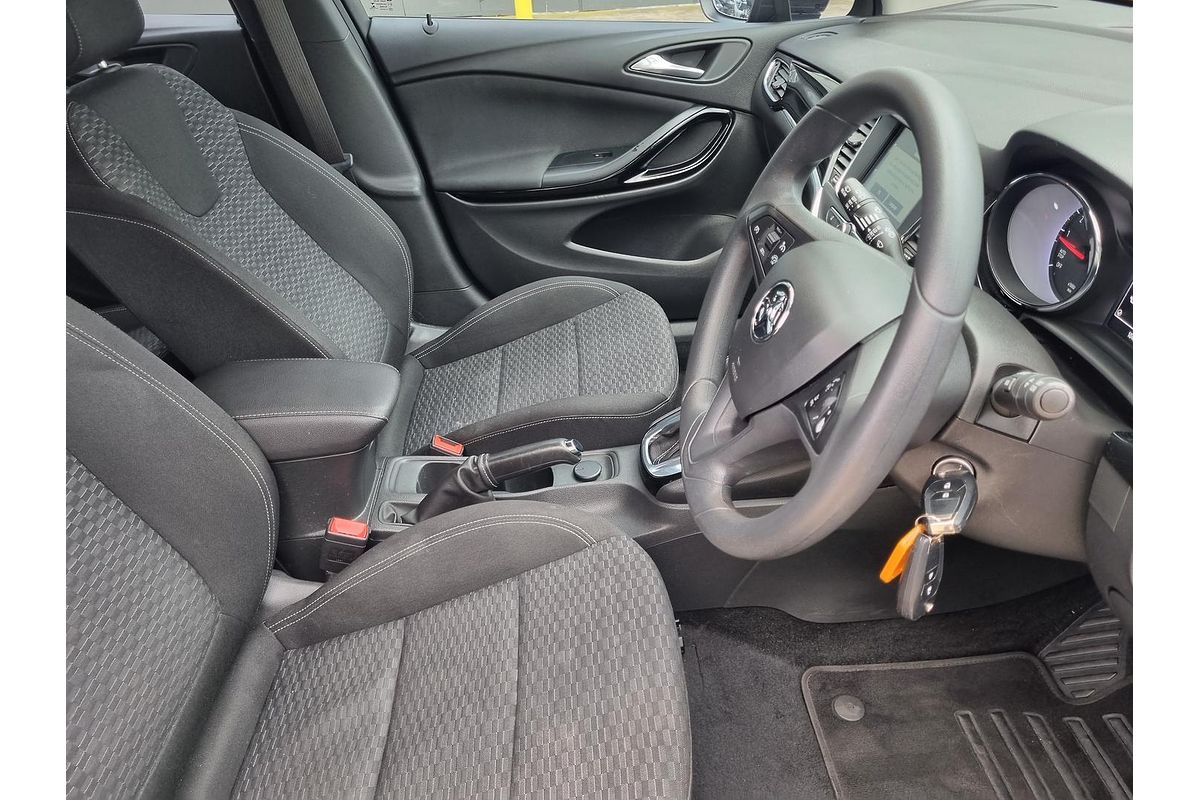 2016 Holden Astra R BK