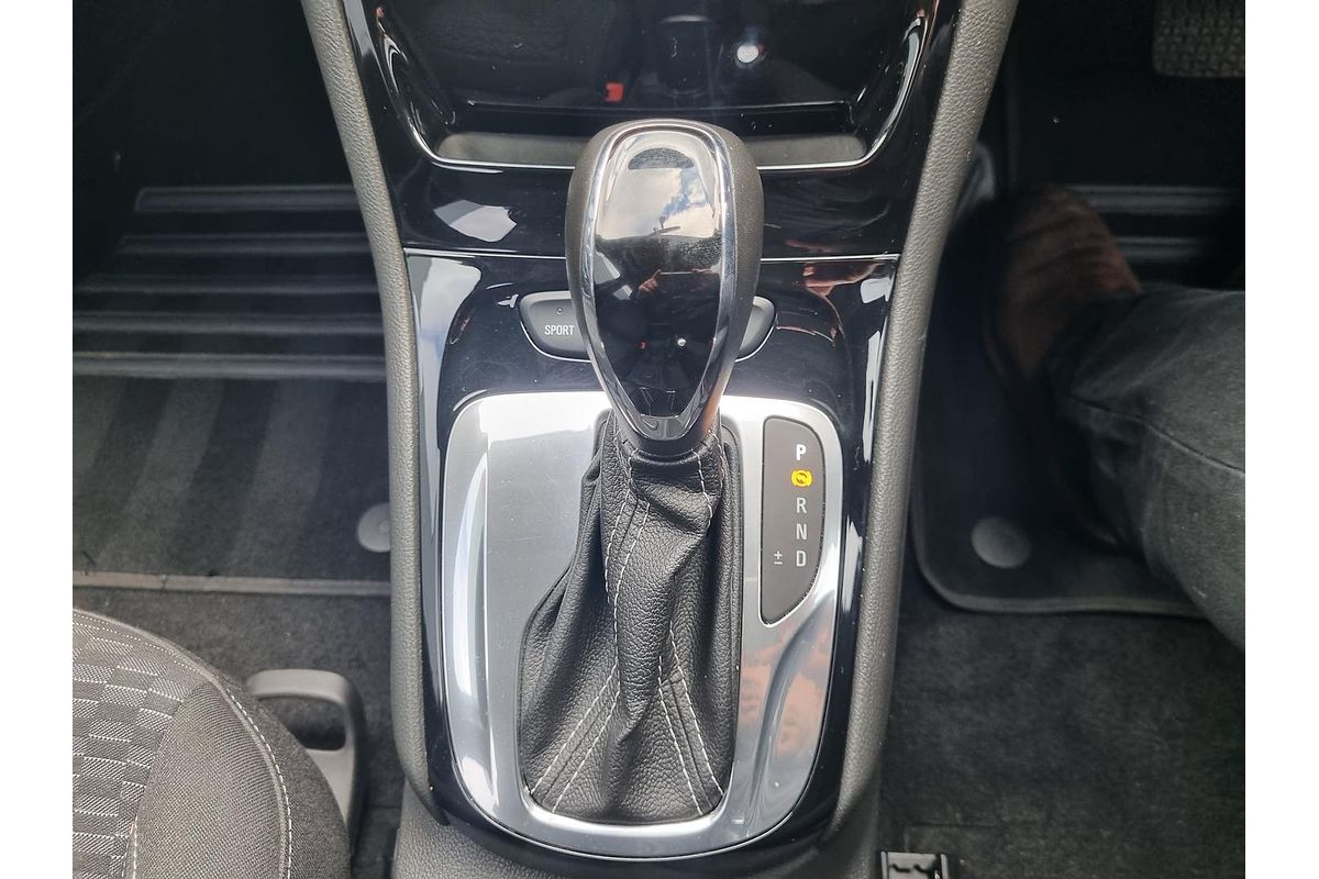 2016 Holden Astra R BK