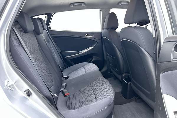 2017 Hyundai Accent Active RB4