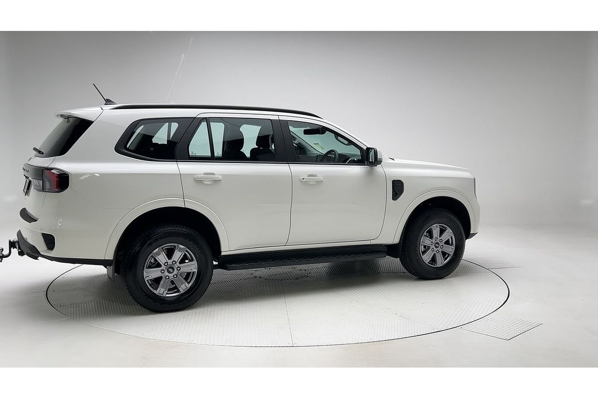 2024 Ford Everest Ambiente 2.0L