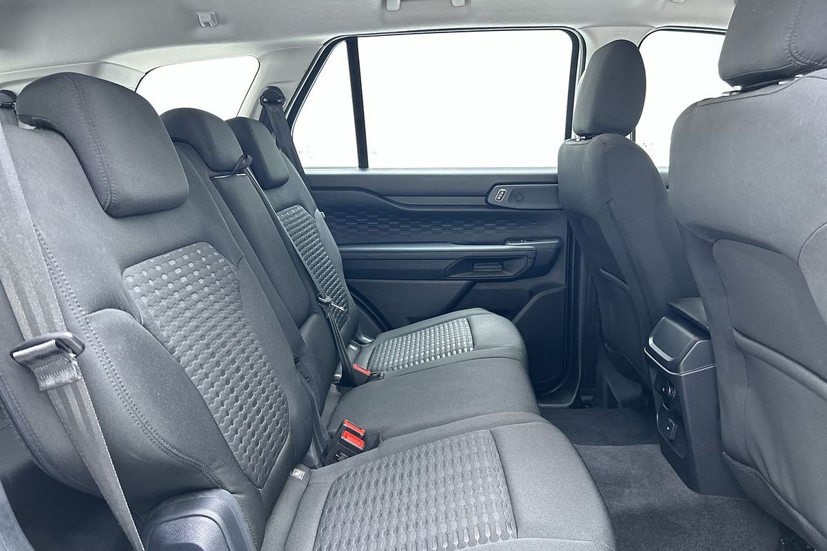 2024 Ford Everest Ambiente 2.0L
