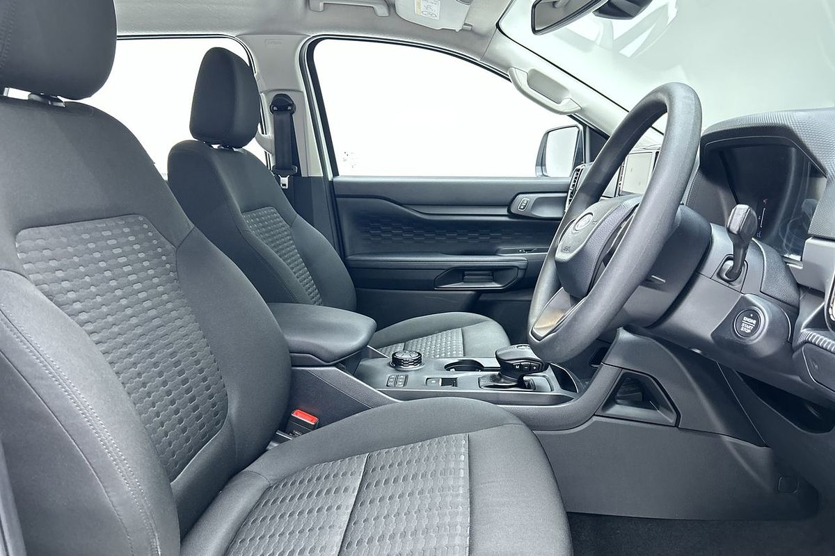2024 Ford Everest Ambiente 2.0L