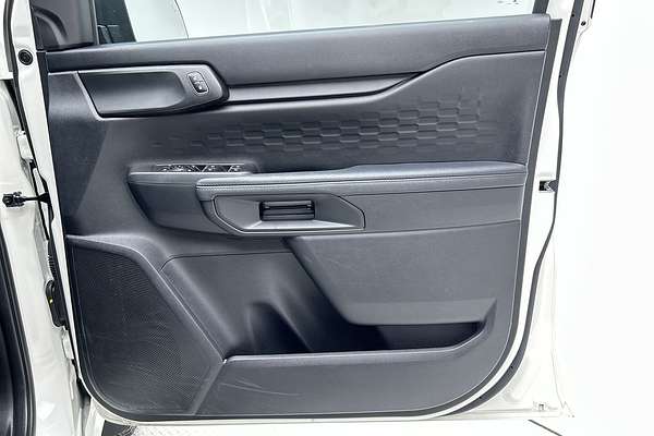 2024 Ford Everest Ambiente 2.0L