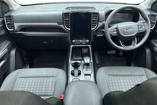 2024 Ford Everest Ambiente 2.0L
