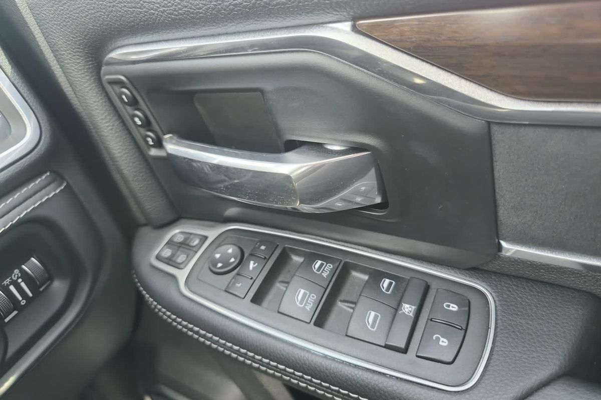 2023 RAM 2500 Laramie Rambox DJ 4X4