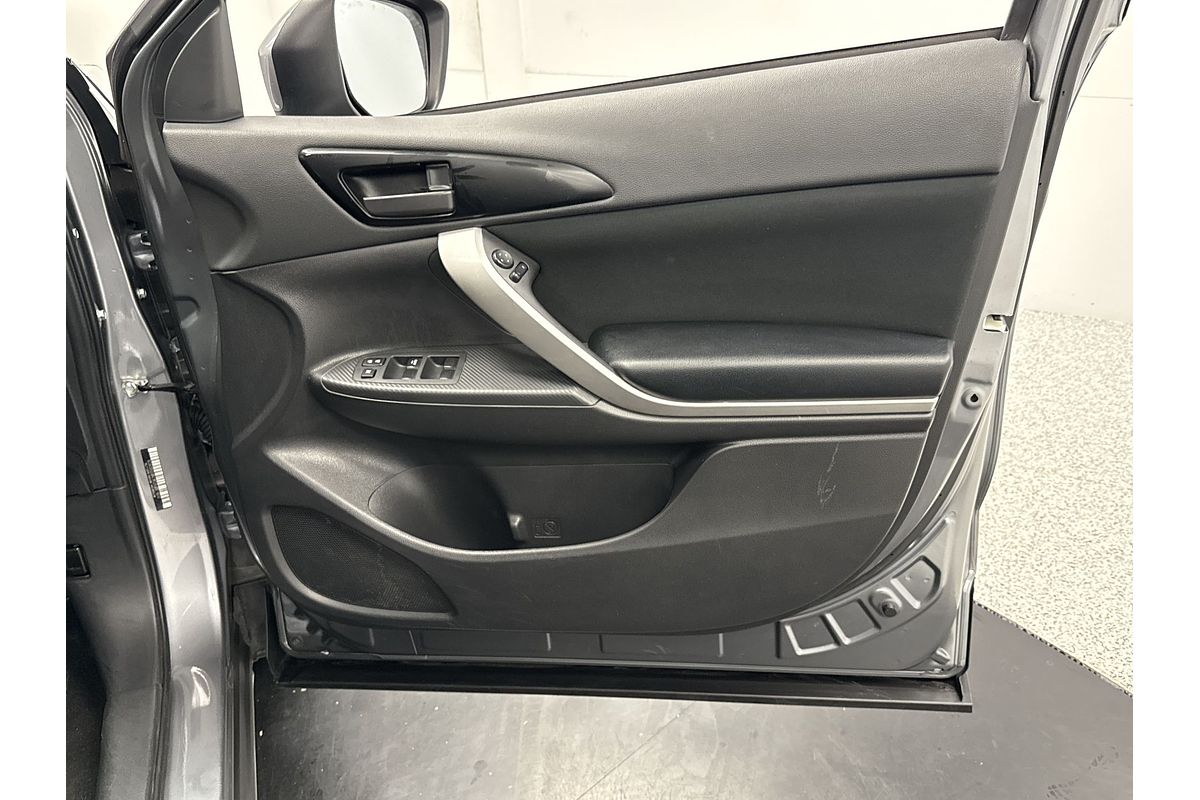 2023 Mitsubishi Eclipse Cross ES YB