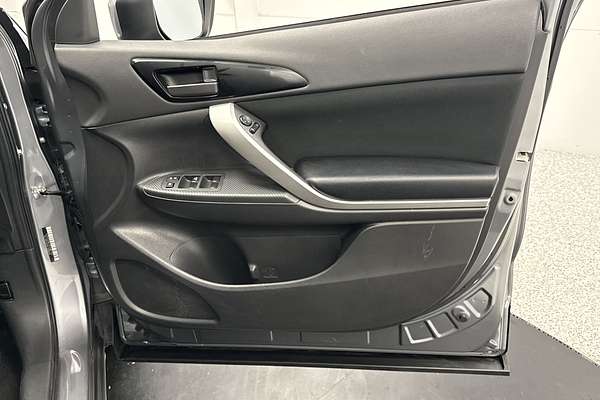2023 Mitsubishi Eclipse Cross ES YB