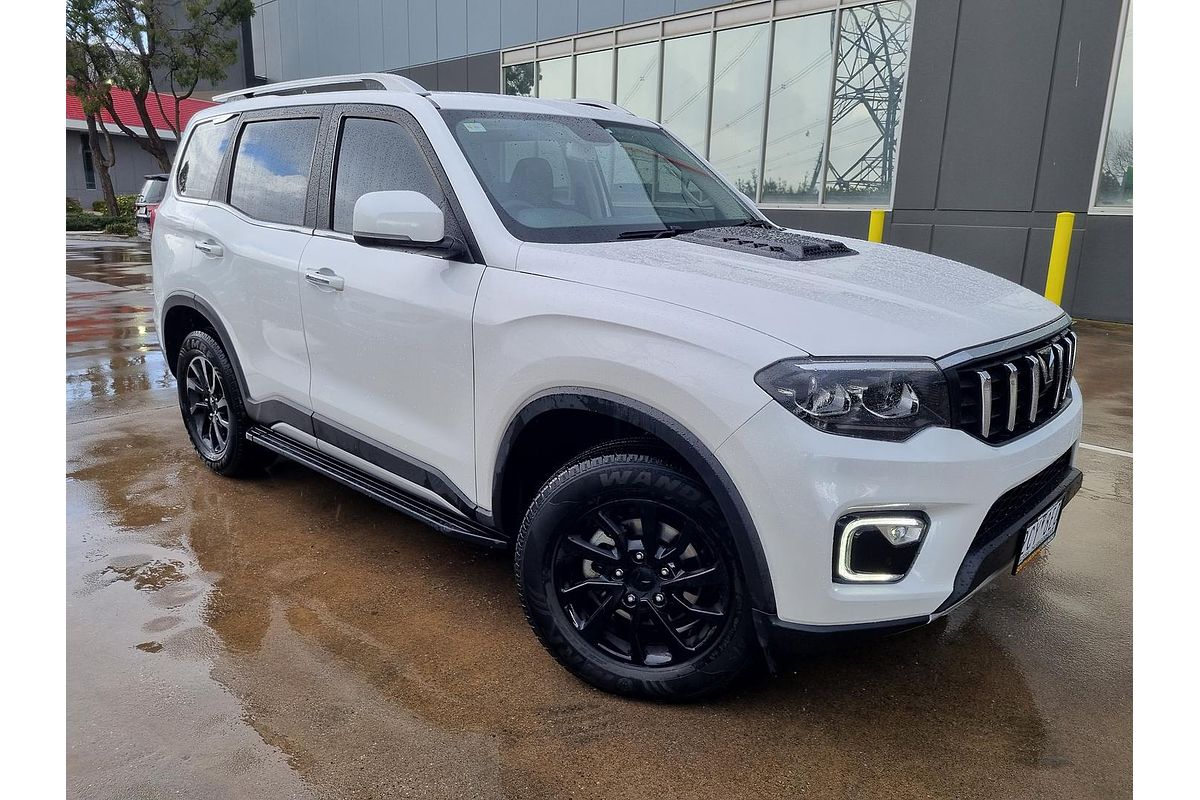 2023 Mahindra Scorpio Z8L
