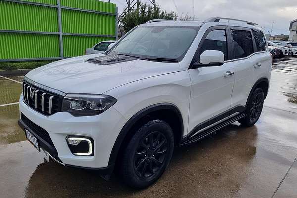 2023 Mahindra Scorpio Z8L