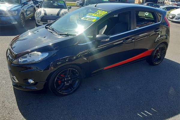 2010 Ford FIESTA